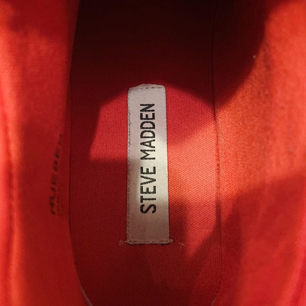 Red Steve Madden high top slip on sneakers - Picture 3 of 4